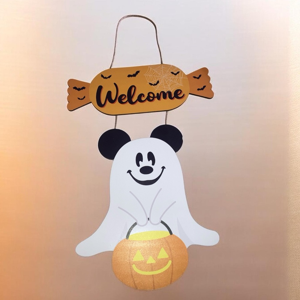 Halloween Mickey Mouse wall decor